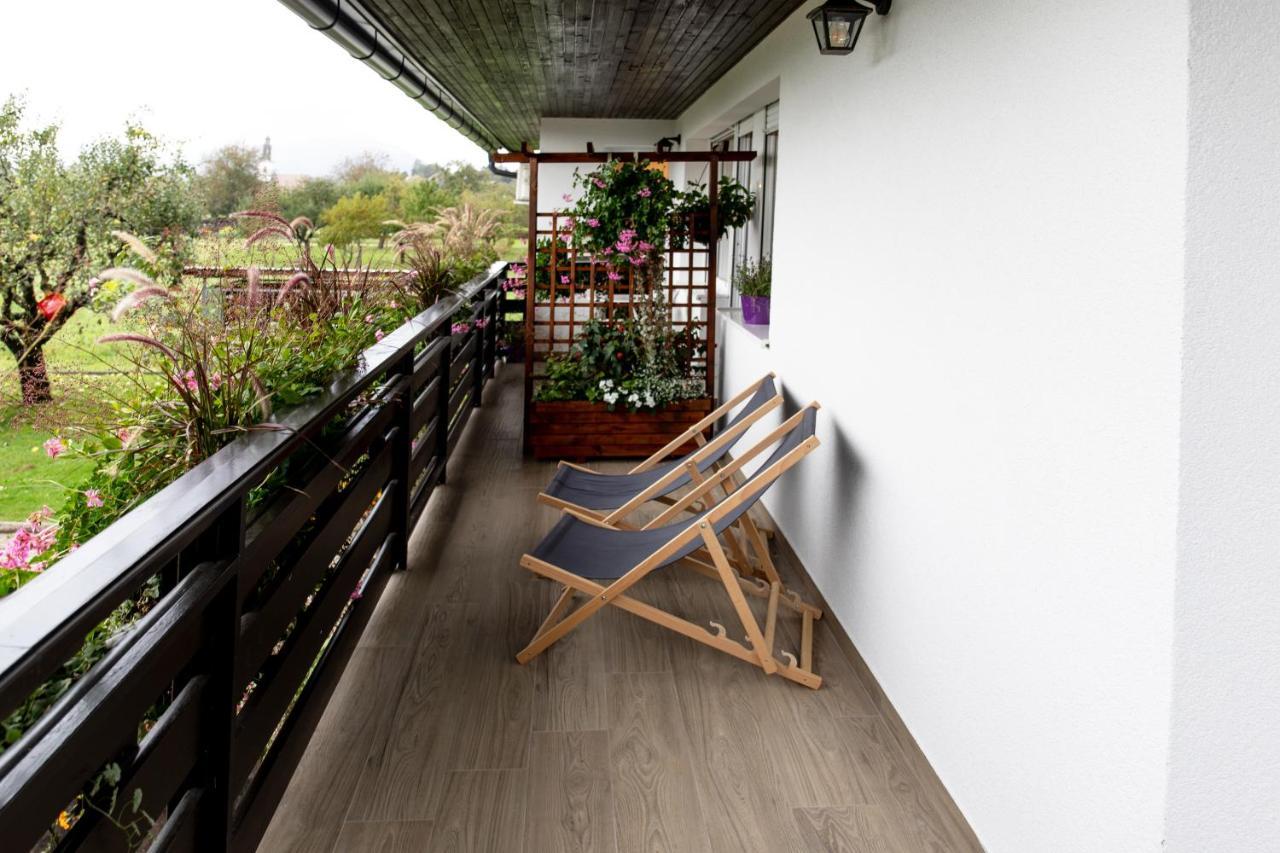 Honey Apartments Жировница Экстерьер фото